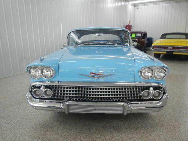 Chevrolet Impala 1958 image number 1