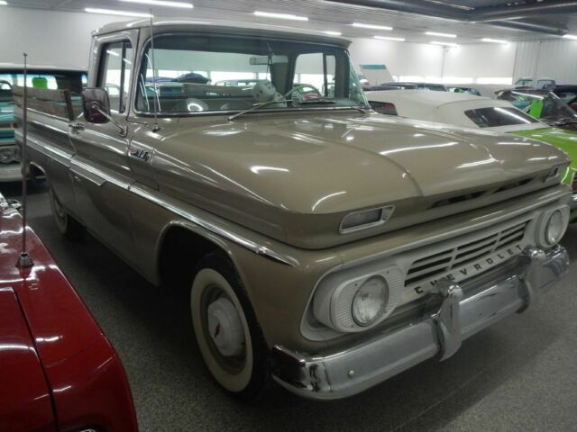 Chevrolet C-10 1962 image number 2