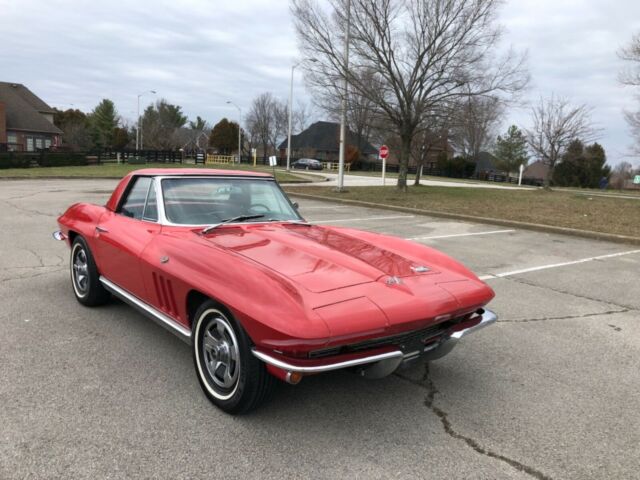 Chevrolet Corvette 1966 image number 2