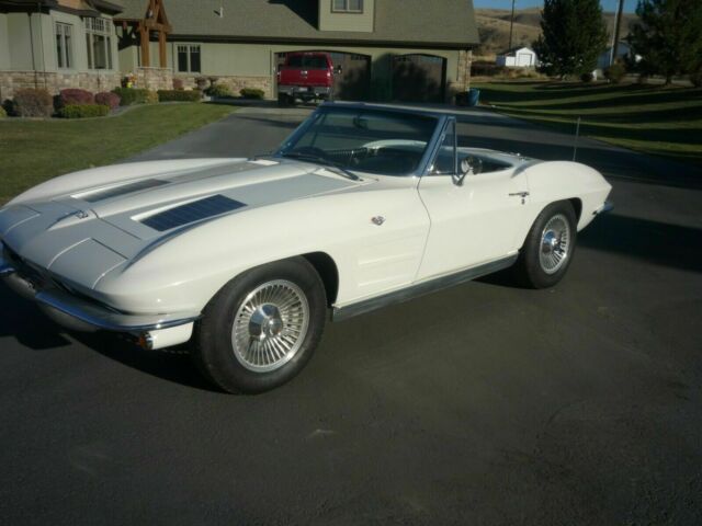 Chevrolet Corvette 1963 image number 0