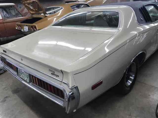 Dodge Charger 1973 image number 29