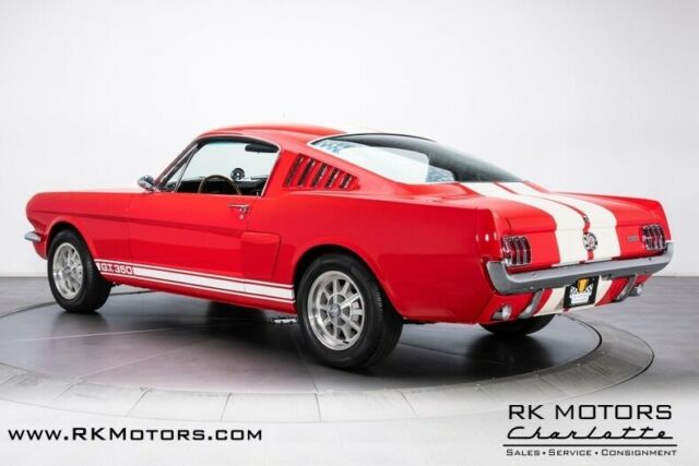 Ford Mustang 1965 image number 31