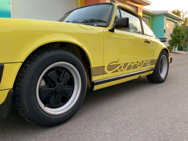 Porsche 911 1975 image number 37