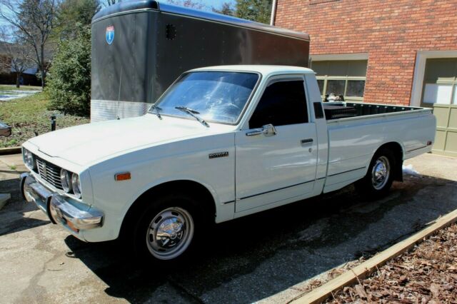 Toyota Pickup 1977 image number 24