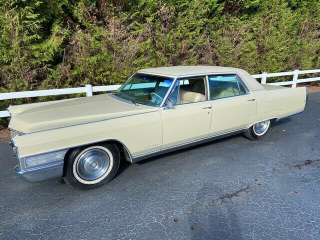 Cadillac Fleetwood 1965 image number 0