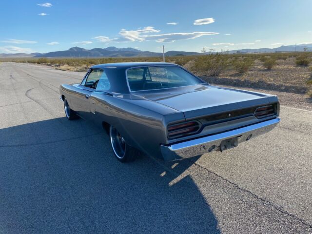 Plymouth Road Runner 1970 image number 28