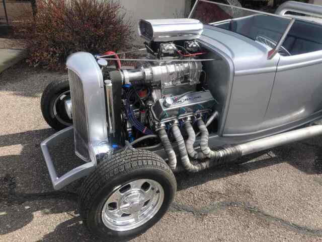 Ford Roadster 1932 image number 1