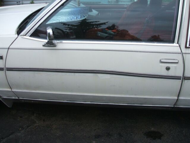 Buick Park Avenue 1978 image number 15