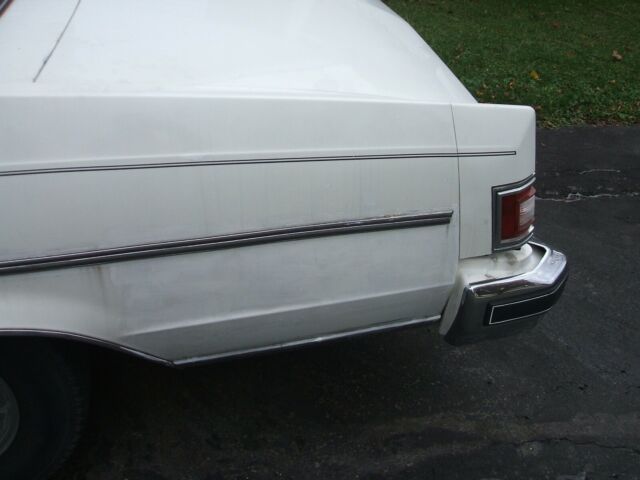 Buick Park Avenue 1978 image number 5