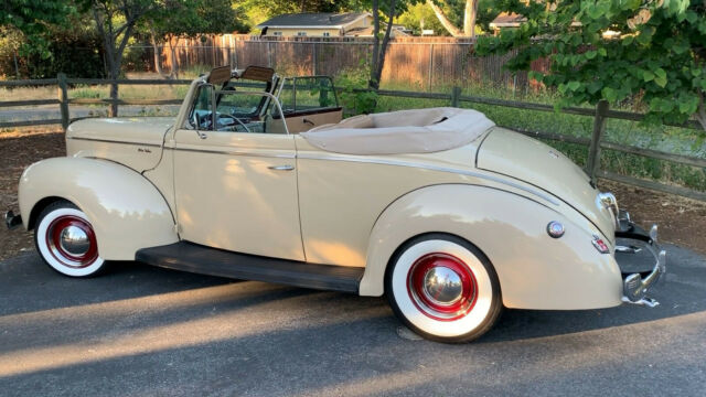 Ford Deluxe 1940 image number 11