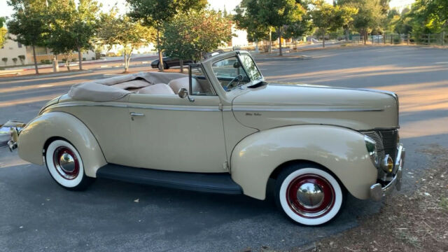 Ford Deluxe 1940 image number 37