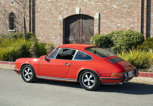 Porsche 911 1970 image number 26