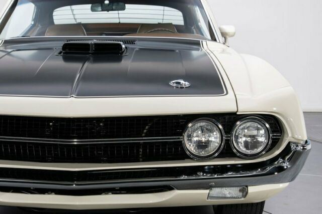 Ford Torino 1970 image number 14