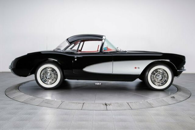 Chevrolet Corvette 1957 image number 18