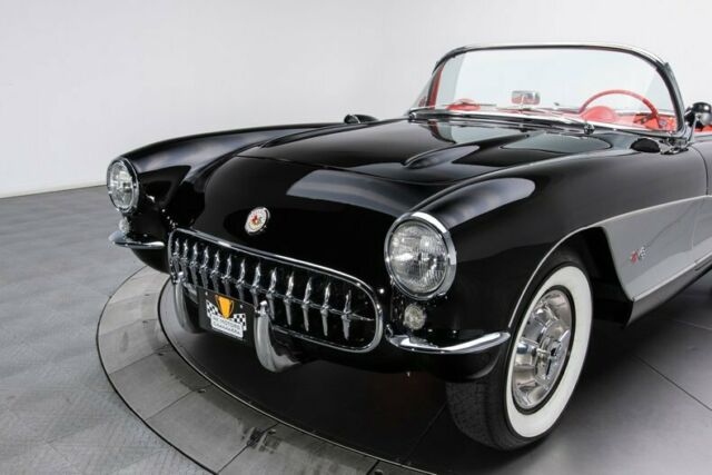 Chevrolet Corvette 1957 image number 22