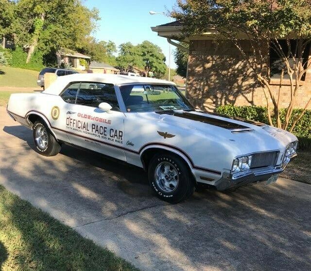 Oldsmobile Cutlass 1970 image number 16