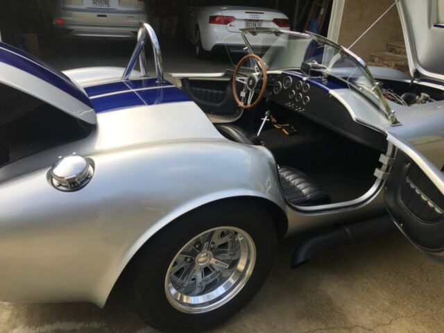 Shelby Cobra 1965 image number 17