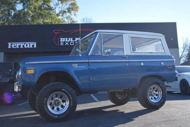 Ford Bronco 1971 image number 2