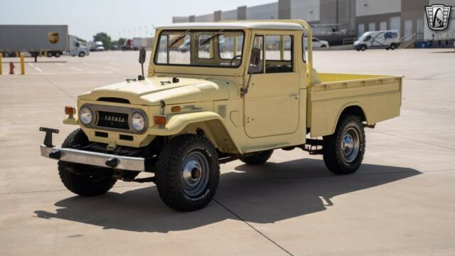 Toyota FJ Cruiser 1973 image number 22