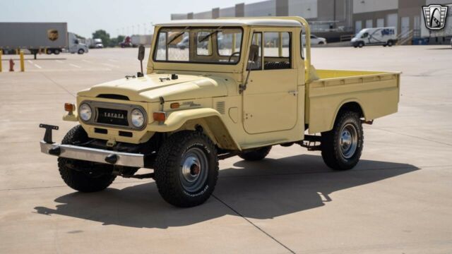 Toyota FJ Cruiser 1973 image number 23