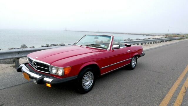 Mercedes-Benz 400-Series 1978 image number 9