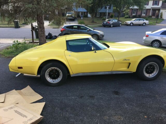 Chevrolet Corvette 1976 image number 3