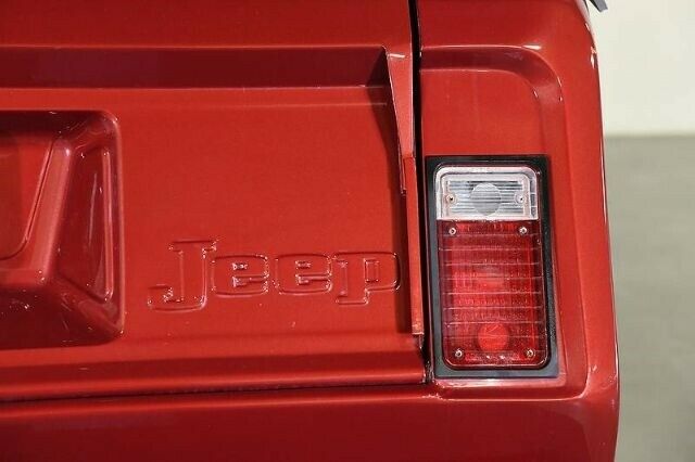 Jeep Commando 1973 image number 2