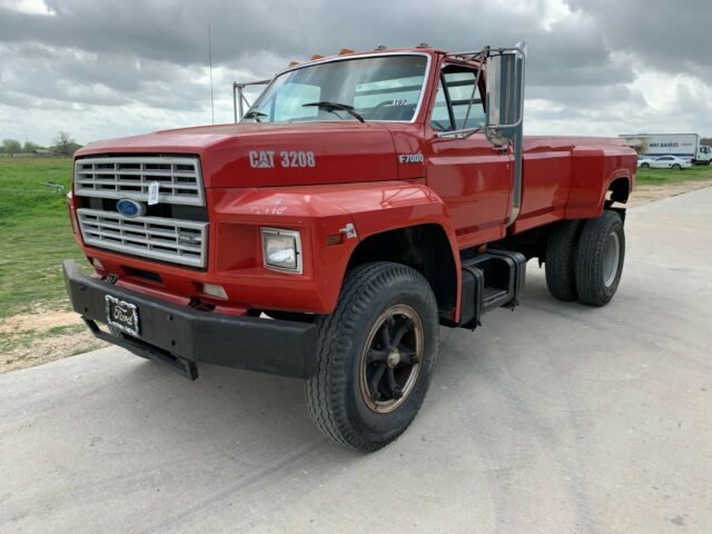 Ford F7000 1900 image number 18