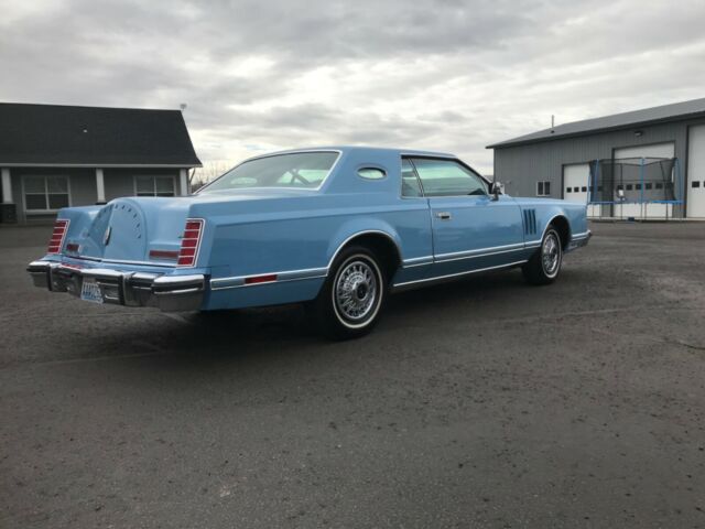 Lincoln Continental 1979 image number 25