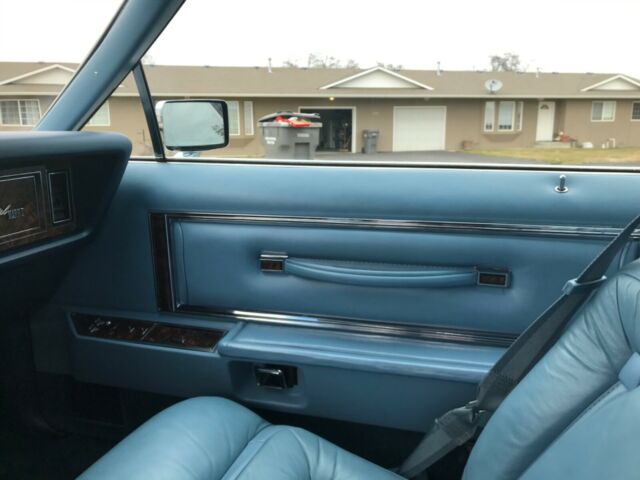 Lincoln Continental 1979 image number 8