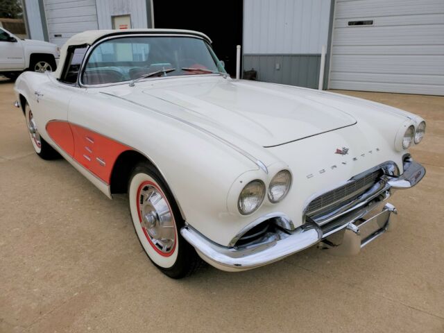 Chevrolet Corvette 1961 image number 1