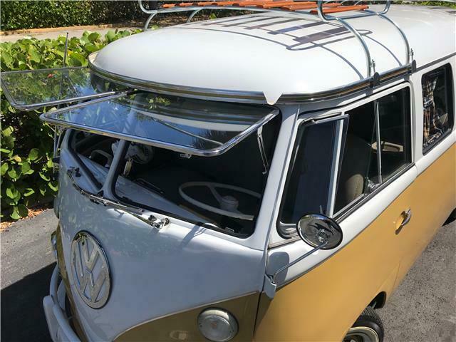 Volkswagen Bus/Vanagon 1974 image number 1