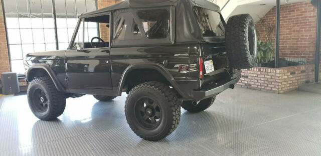 Ford Bronco 1974 image number 1