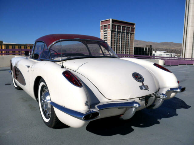 Chevrolet Corvette 1959 image number 28