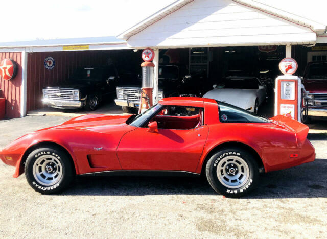 Chevrolet Corvette 1979 image number 27