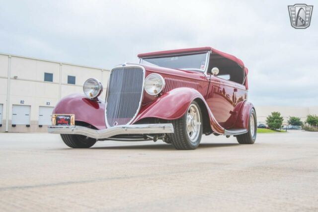 Ford Phaeton 1933 image number 28