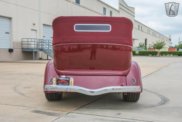 Ford Phaeton 1933 image number 36