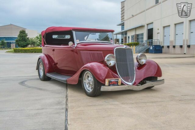 Ford Phaeton 1933 image number 45