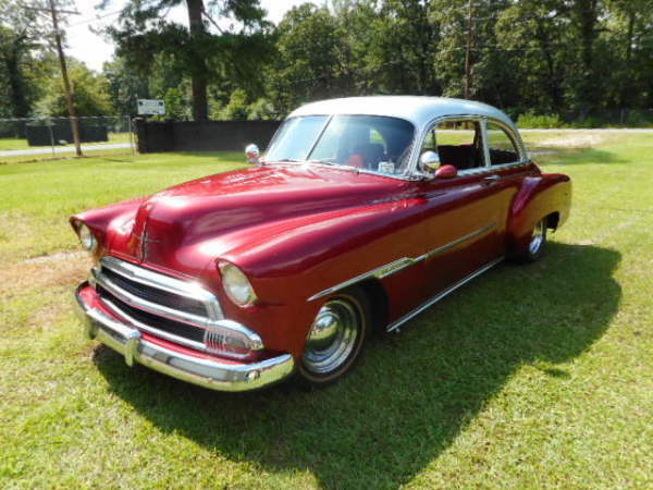 Chevrolet Sedan DeLuxe 1951 image number 9