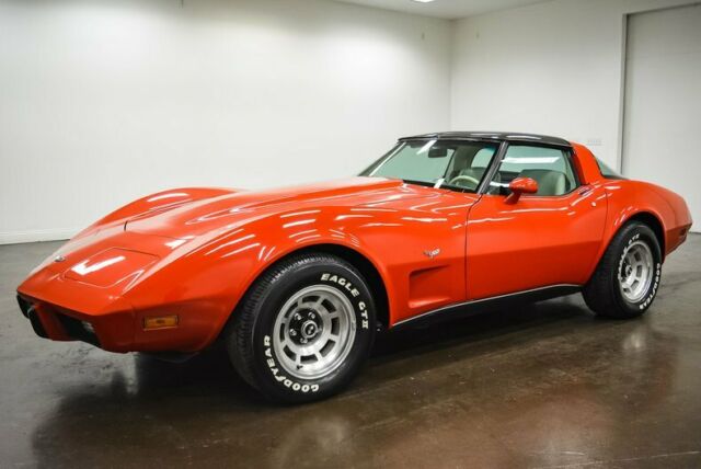 Chevrolet Corvette 1979 image number 2