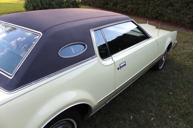 Lincoln Continental 1974 image number 7