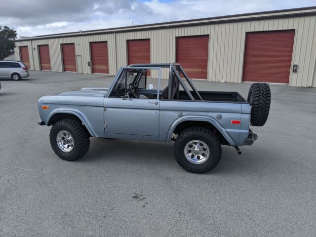 Ford Bronco 1973 image number 1