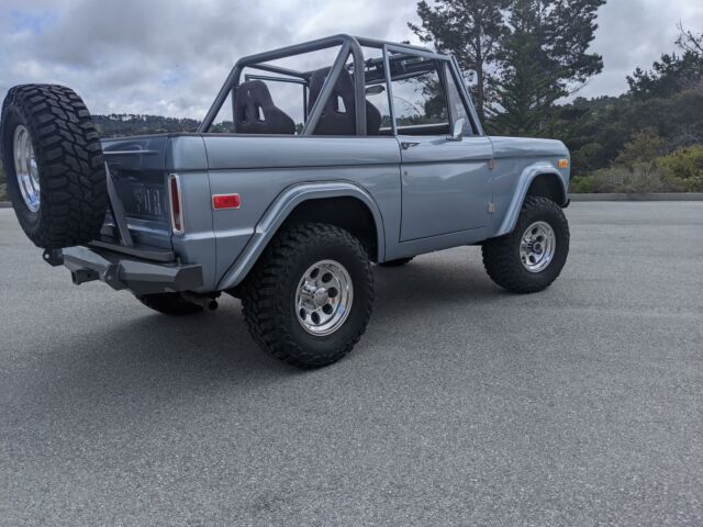 Ford Bronco 1973 image number 18