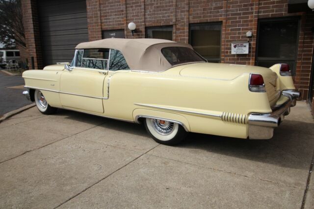 Cadillac Series 62 1956 image number 2