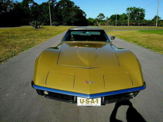 Chevrolet Corvette 1969 image number 9