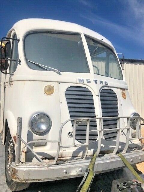 International Harvester METRO 1952 image number 24