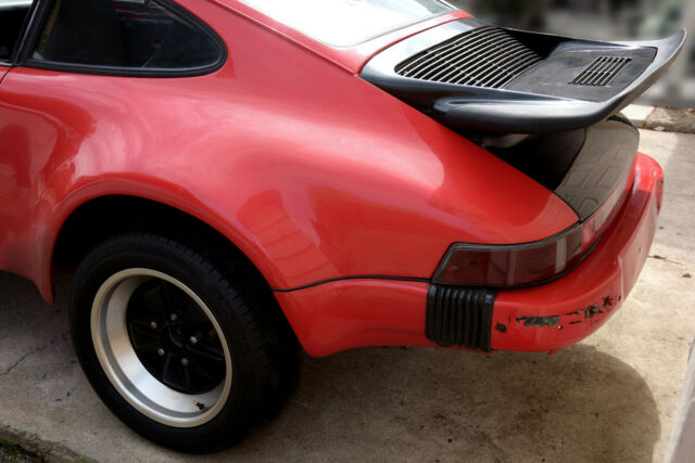 Porsche 911 1974 image number 30