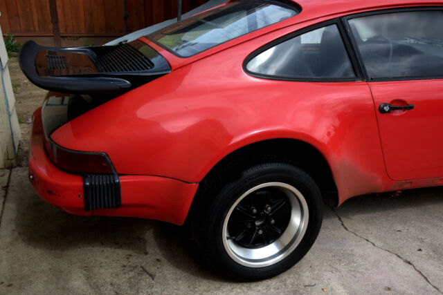 Porsche 911 1974 image number 31