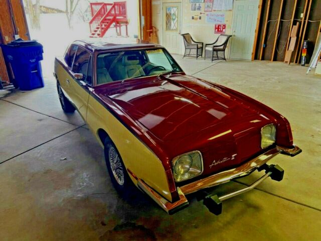 Studebaker Avanti 1979 image number 23