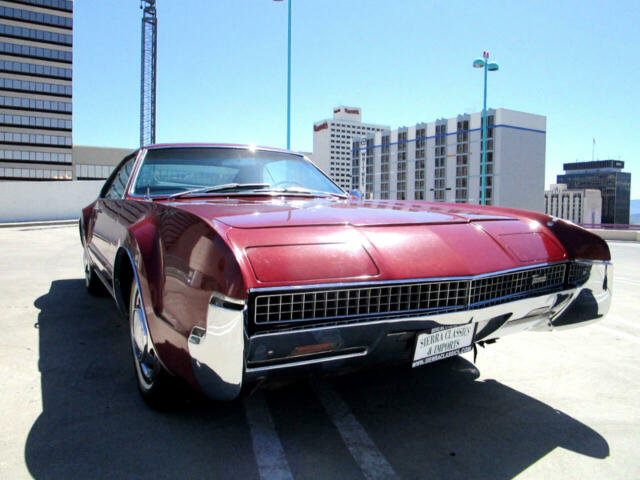 Oldsmobile Toronado 1967 image number 8